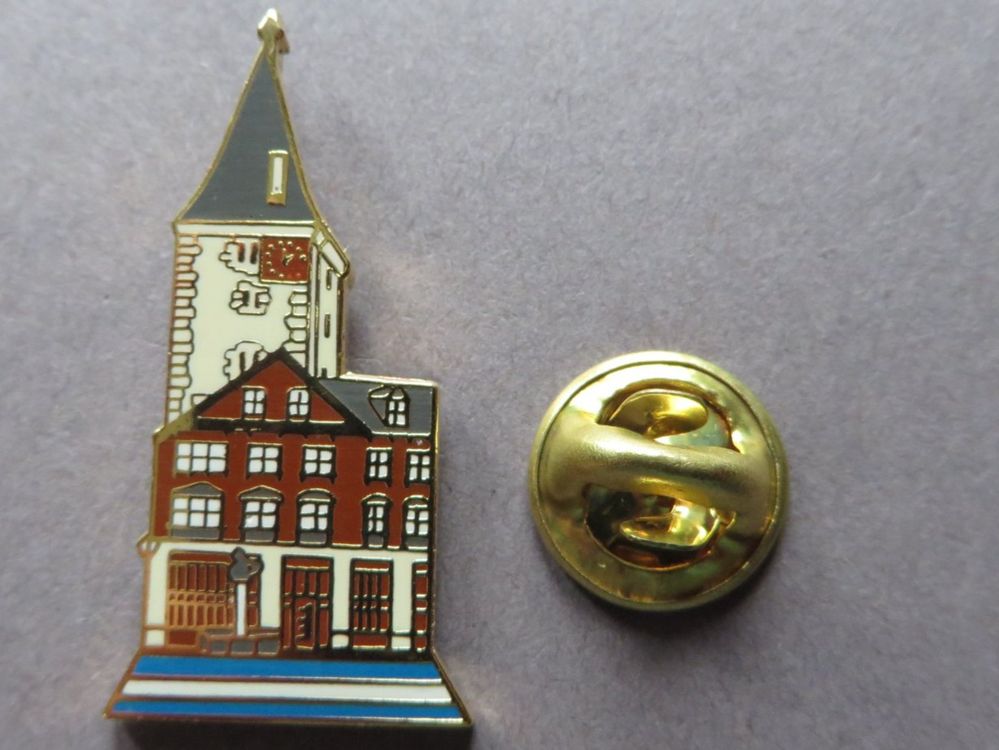 PIN SCHWEIZ GEBÄUDE MIT STADT-TOR TURM (Gebraucht) in Neuhausen für CHF ...