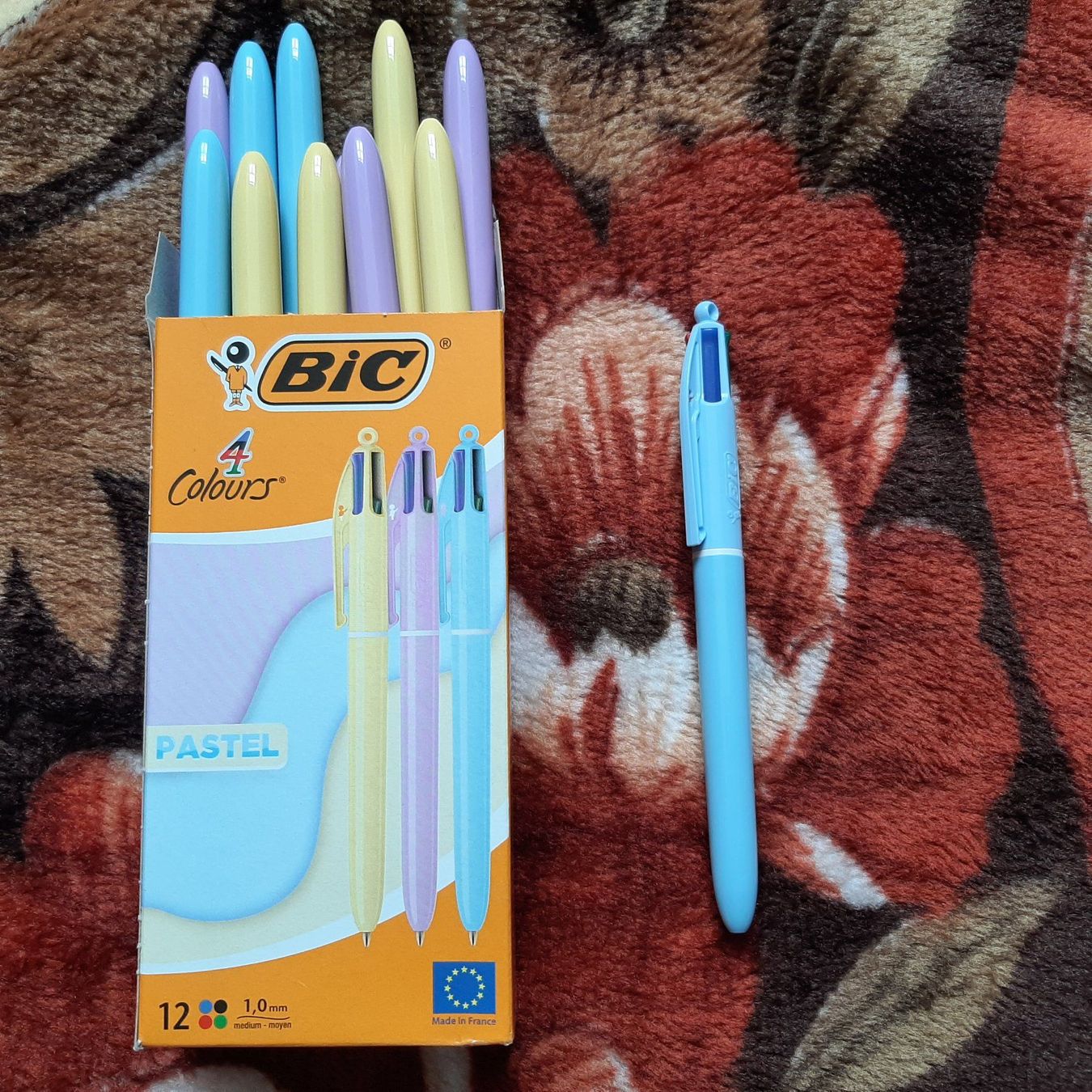 Bic Stifte & Marker: BIC ensemble de 12 stylos à 4 couleurs – Neu und originalverpackt aus Carouge GE von cecob0909 4