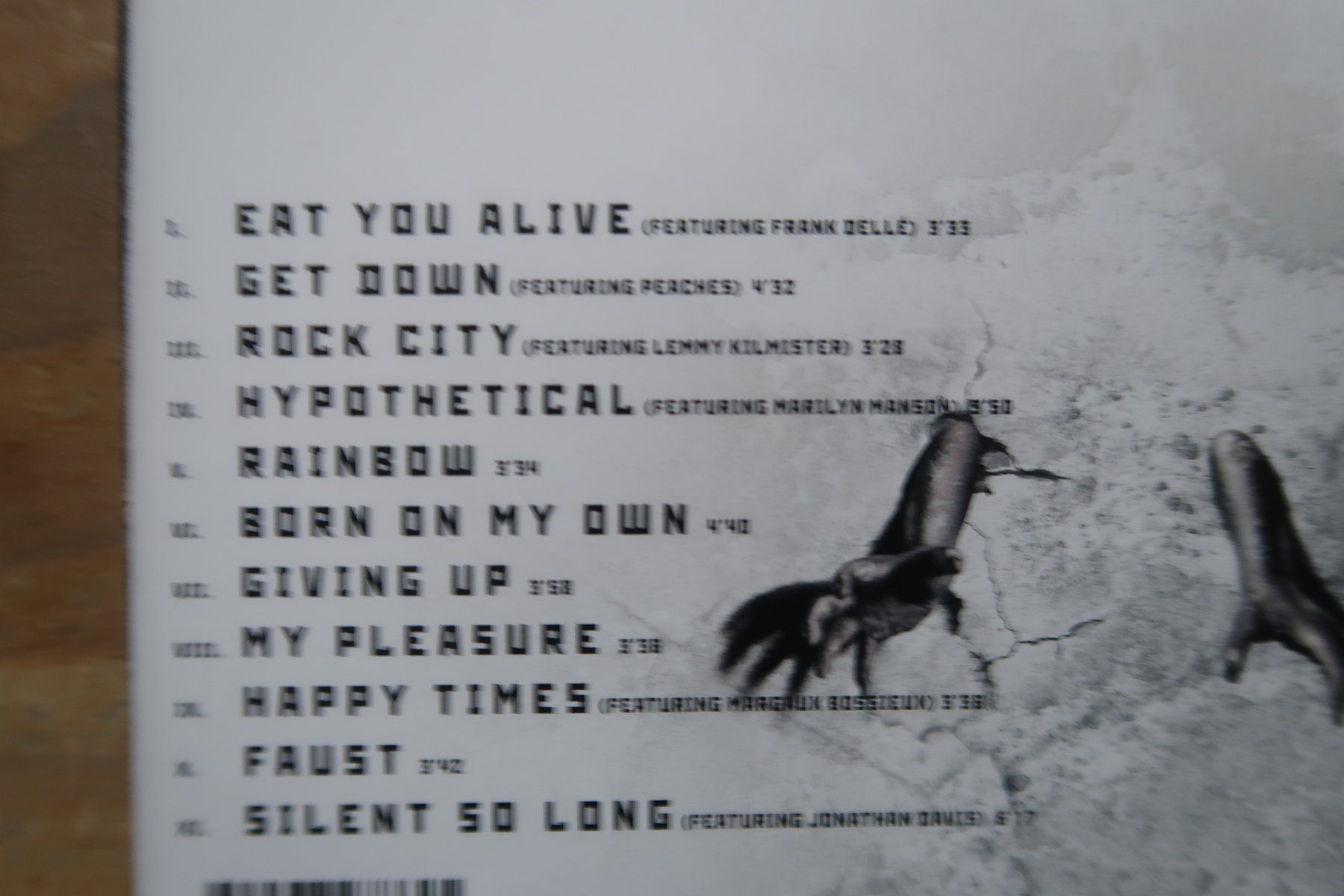 CD: EMIGRATE - SILENT SO LONG - CD – Usato da Basel venduto da Patiscat 2