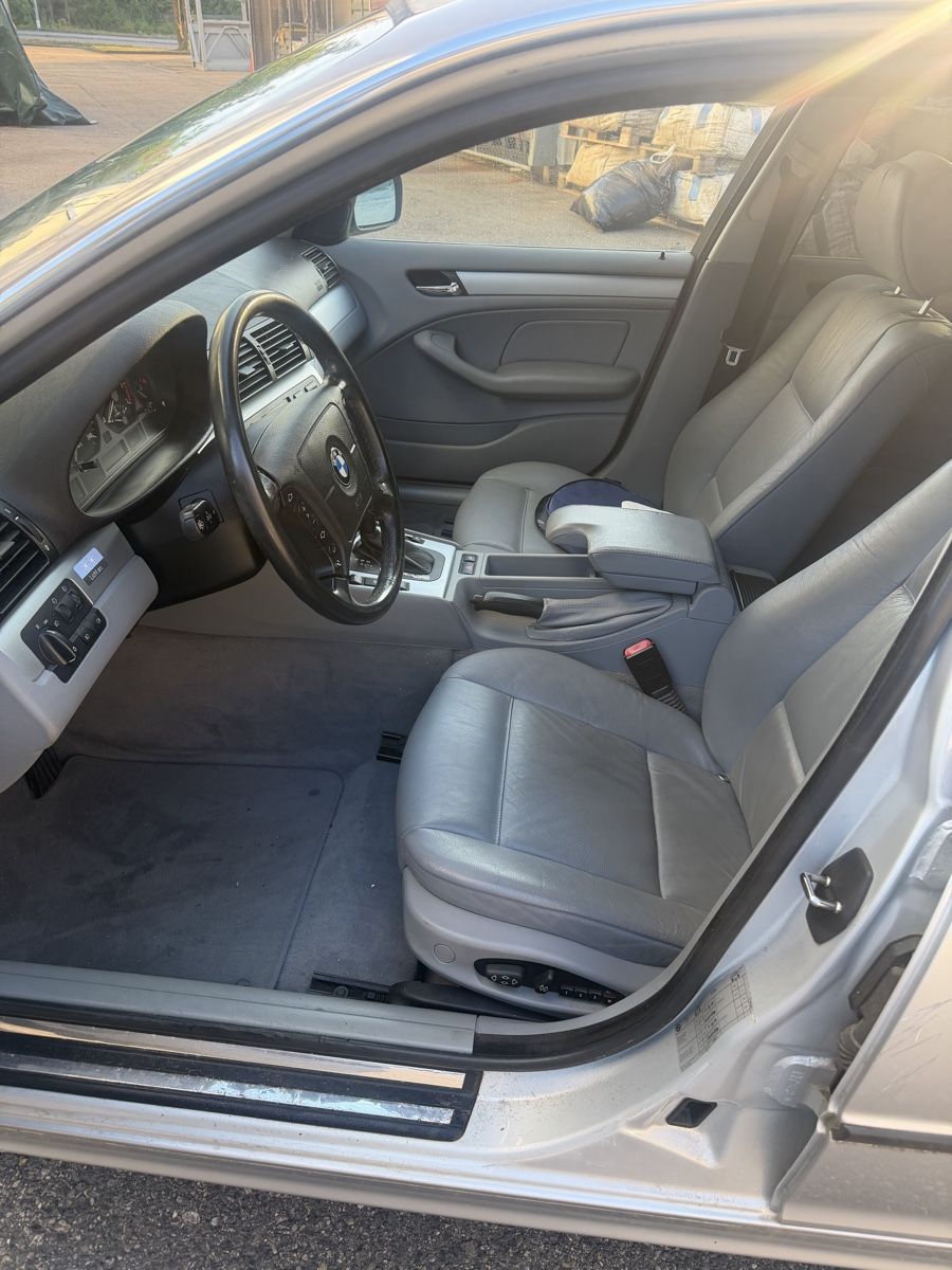 BMW Autos: BMW 328i E46  – Gebraucht aus Bolligen von jeganathan 4