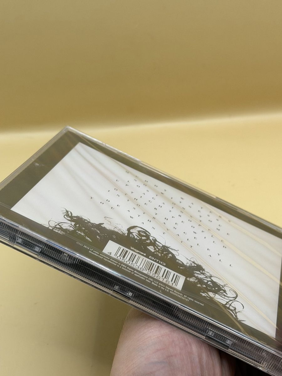 CDs: CD LP "Lost On You" NEW SEALED  – Neuf avec emballage d'origine à Genève par sho_67qj 2