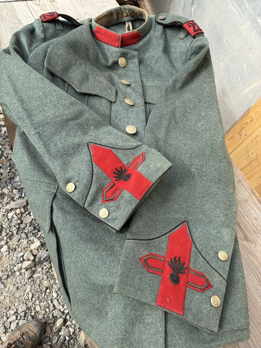 Armée suisse Uniformes: Alte uniform mit rucksack – Défectueux à Oberiberg par reimet