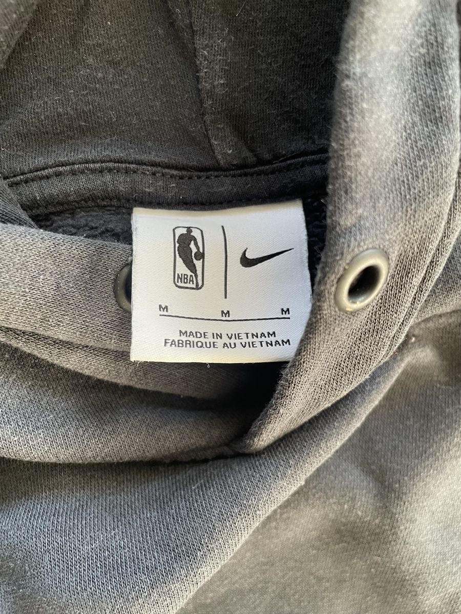 Pullover & Sweatshirts: Nike Pullover Grösse M – Gebraucht aus Niederuzwil von dariot07 2