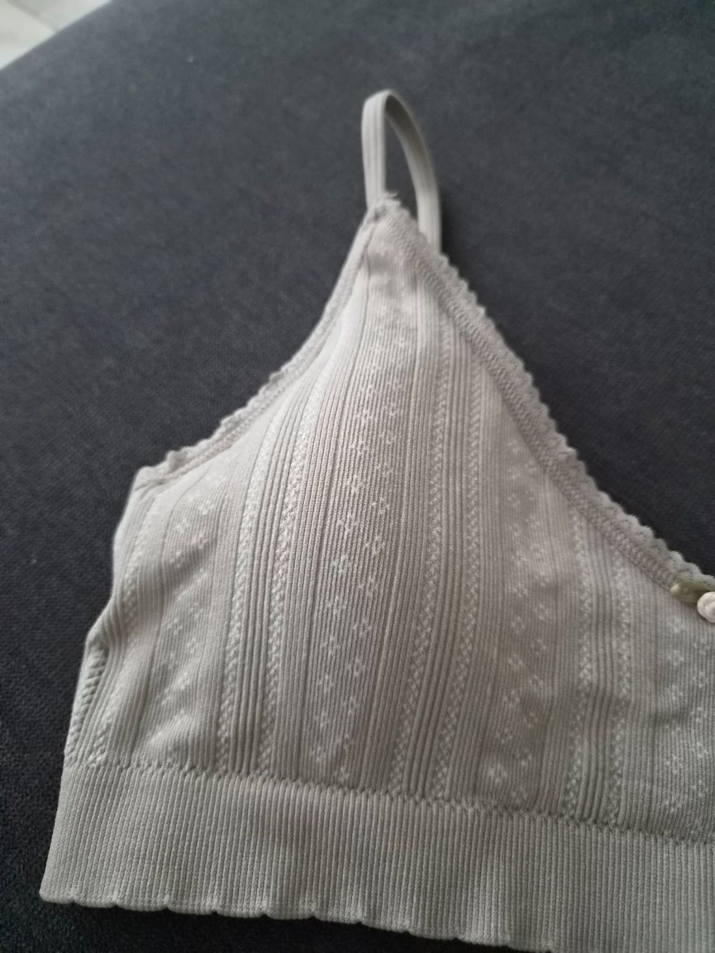 Altra biancheria intima: Bralette/Bustier/Softbra Gr. M/L von Chicorée – Usato da Niederrohrdorf venduto da Miripfiri 1