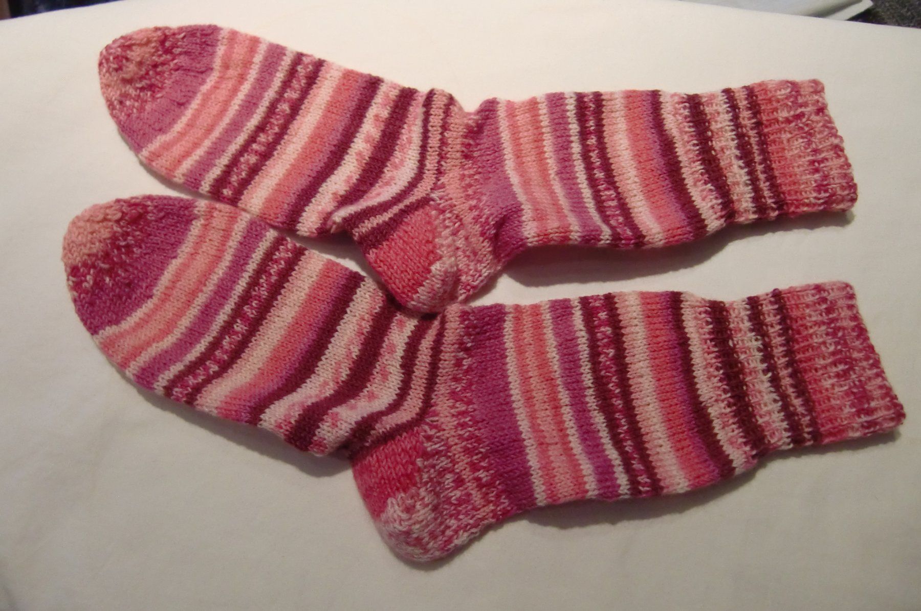 Calze: handgestrickte Socken Grösse 38/39 – Nuovo e nell'imballaggio originale da trüllikon venduto da marie2004
