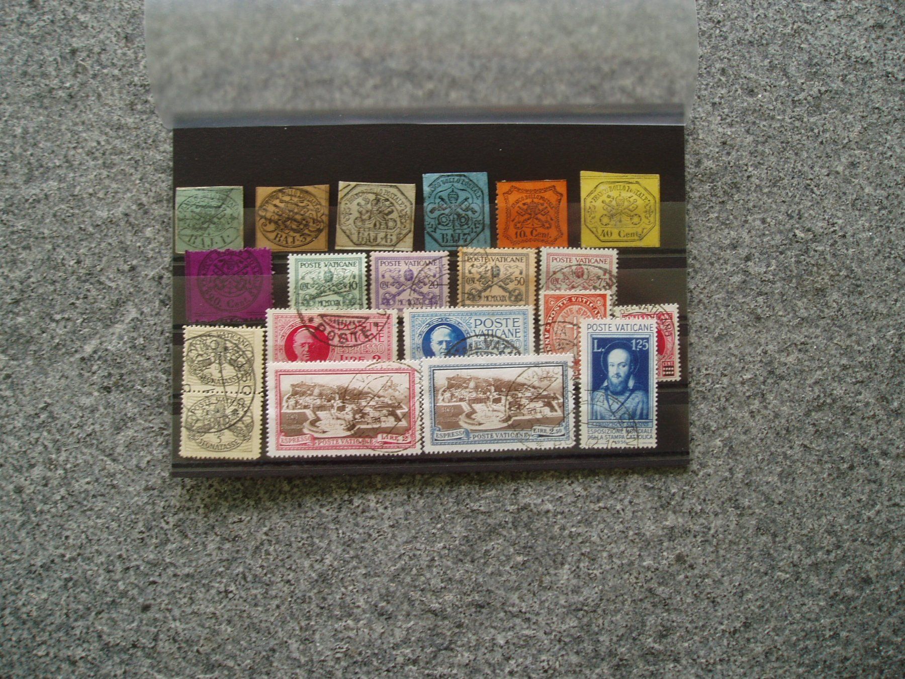 Tutti i francobolli: Poste Vaticane alte Briefmarken – Usato da Rudolfstetten venduto da Nemo_333 1
