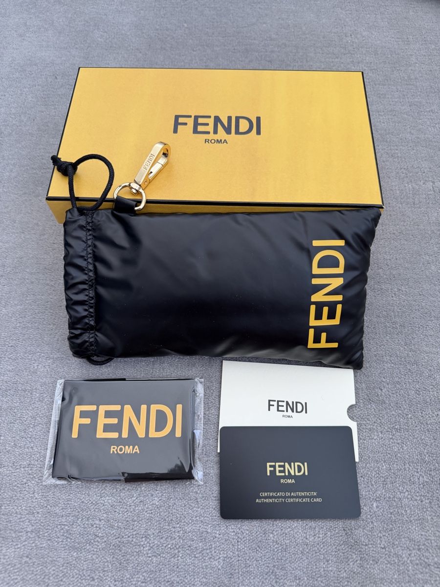 Fendi Lunettes & Verres: Fendi Sunglasses – Neuf (Voir description) à Zürich par luisa_runge 4