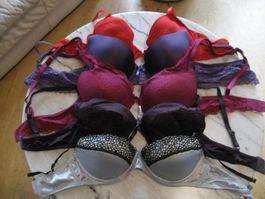 Lot de 5 soutien-gorges taille 80A