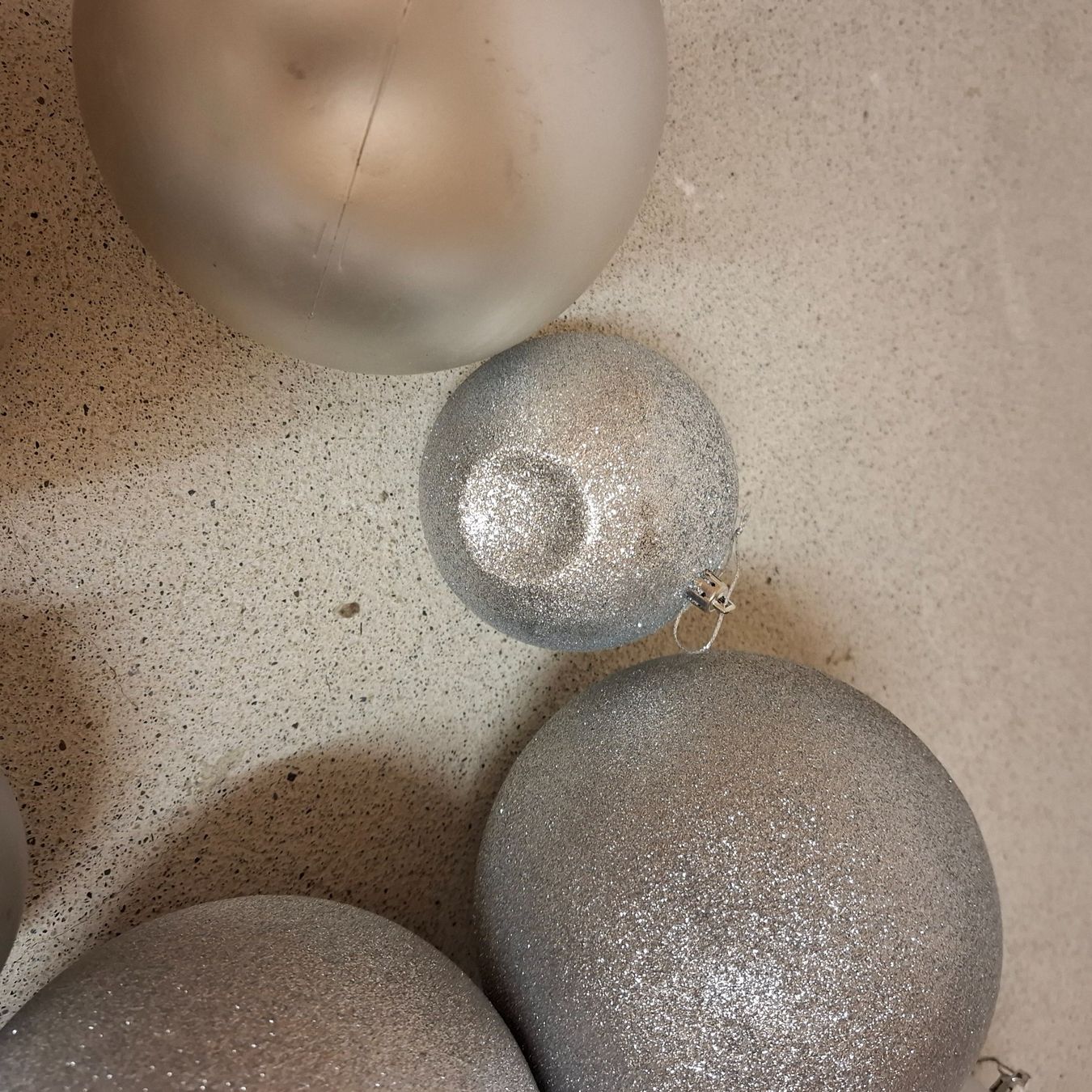 Alle Dekorationen: Christbaumkugeln – Defekt aus Zürich von male80 7