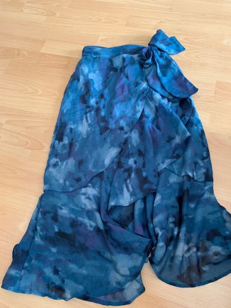 Jolie jupe longue portefeuille Jennyfer taille xs bleue