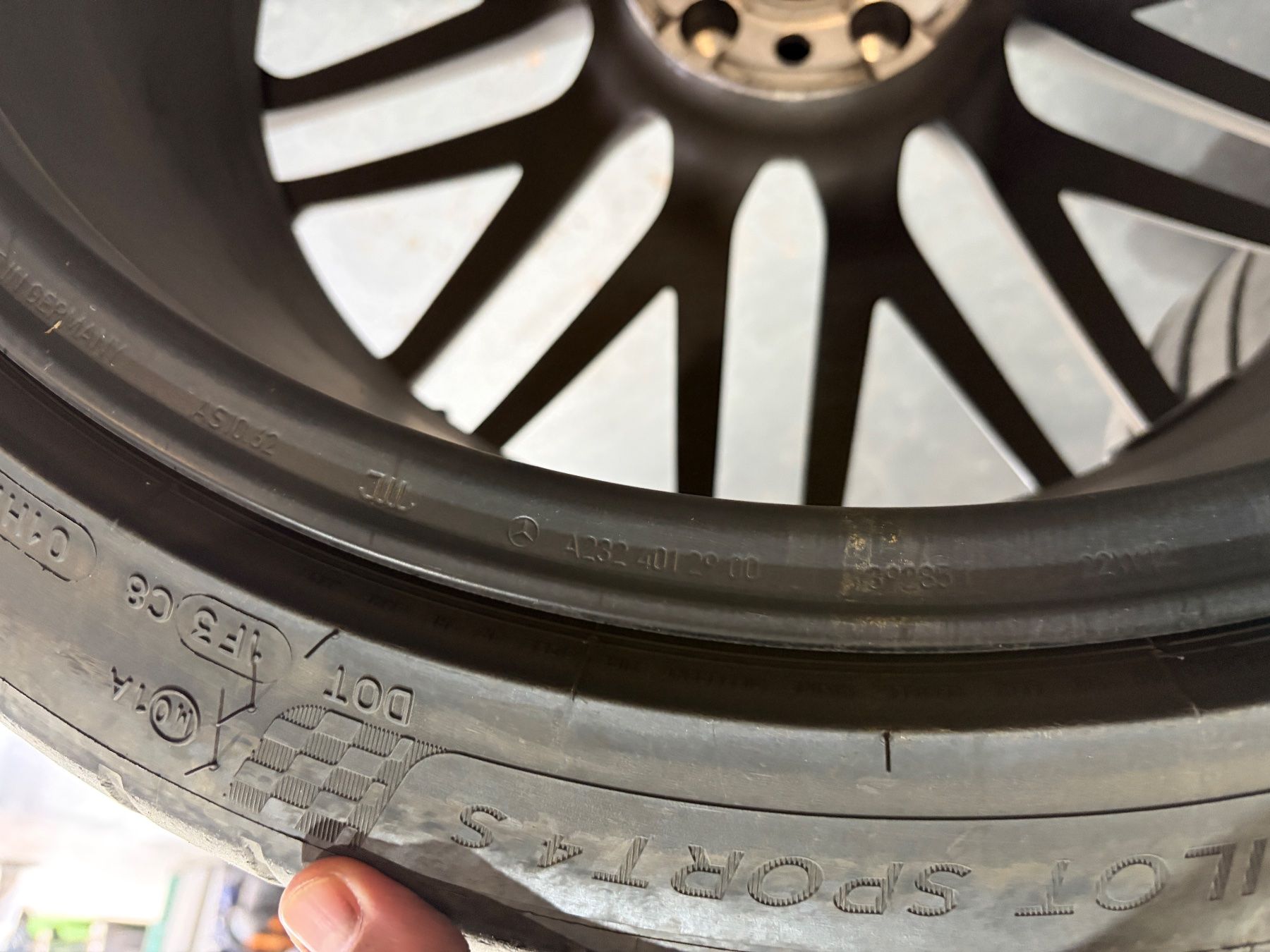 Mercedes-Benz Cerchioni: AMG originelle Felgen 21" – Usato da Oberengstringen venduto da Titina90 4