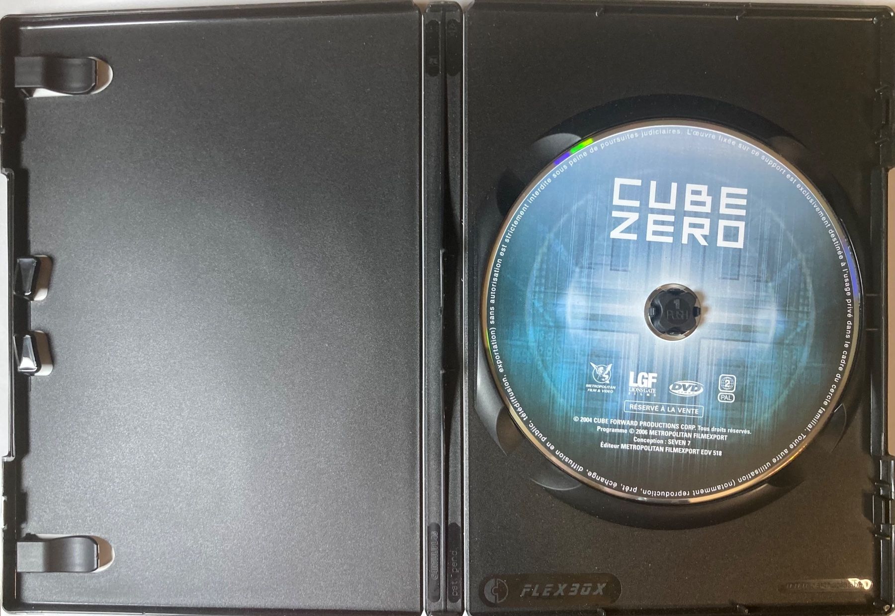 Tutti i DVDs: CUBE ZERO (REMONTEZ AUX SOURCES DE L'ENIGME) – Usato da Poliez-Pittet venduto da Newtown-Records 4