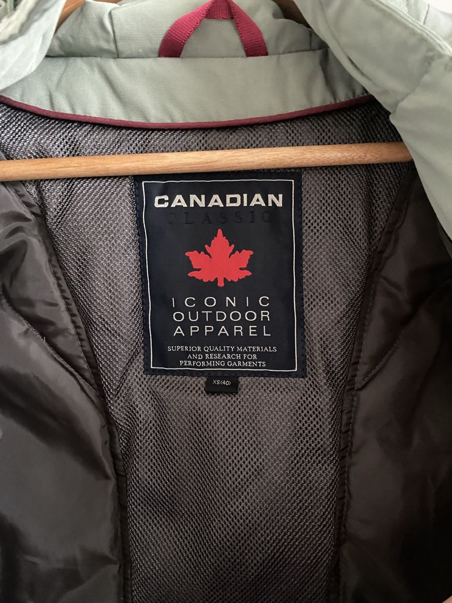 Canada Goose Cappotti: Canada Goose parka unworn – Nuovo (secondo la descrizione) da Zug venduto da kse_w9mn 6