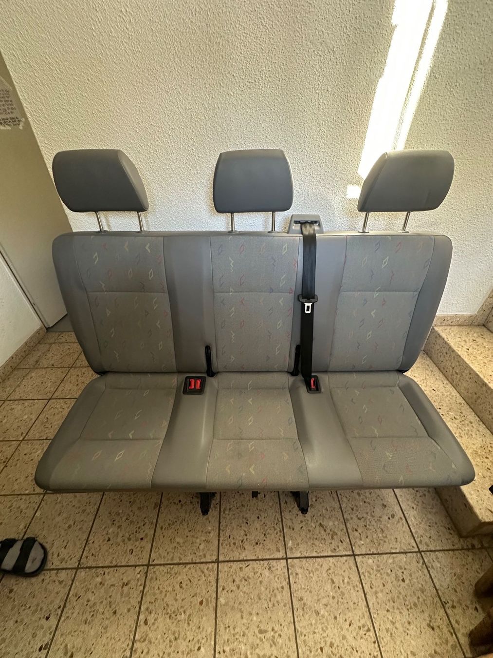 Volkswagen Tutti i ricambio: VW T5 Dreiersitzbank – Usato da Buchs AG venduto da lucazubi7