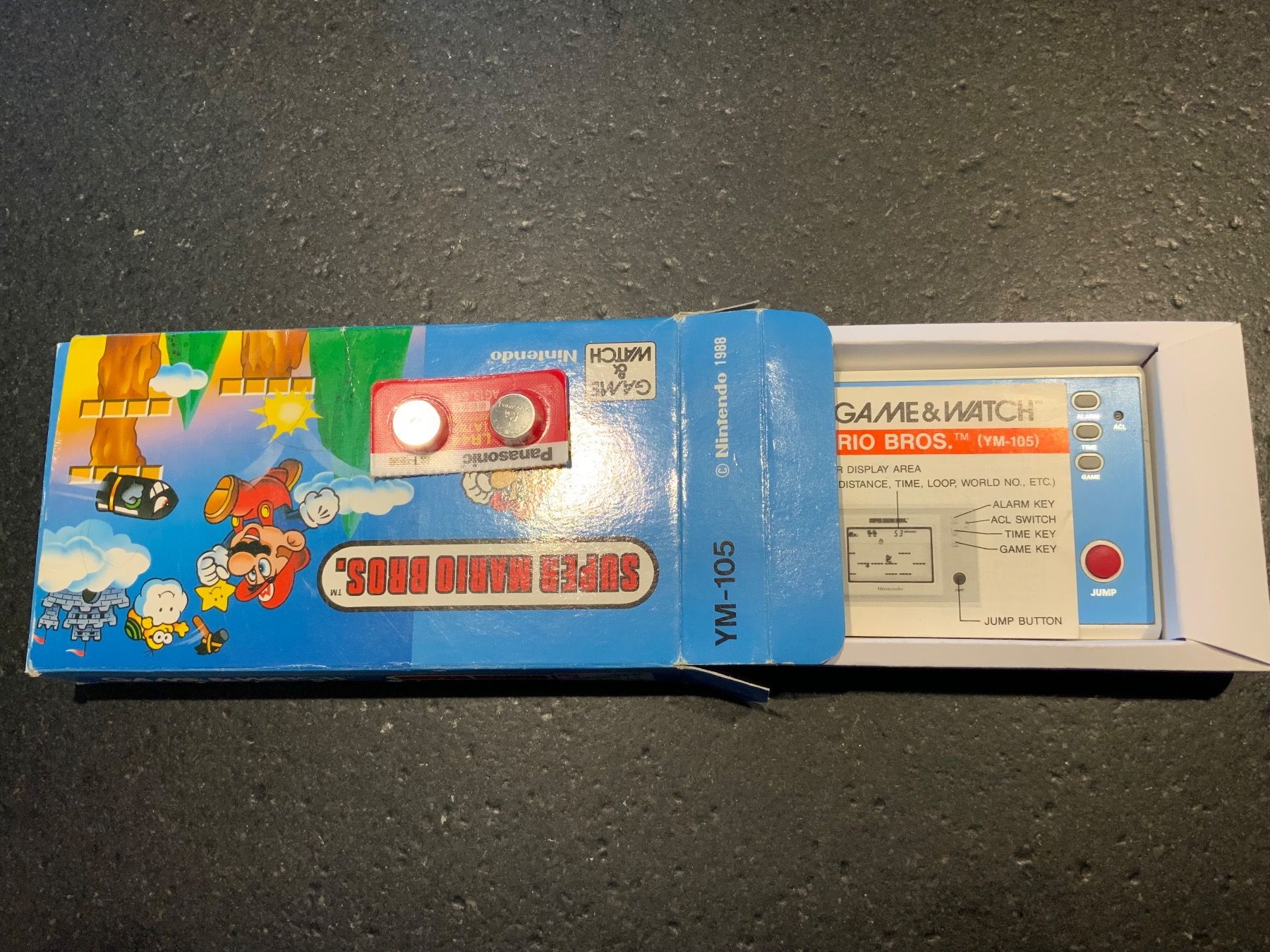game&watch Konsolen: Nintendo Game & Watch super mario Bros 1986. – Gebraucht aus Begnins von  2