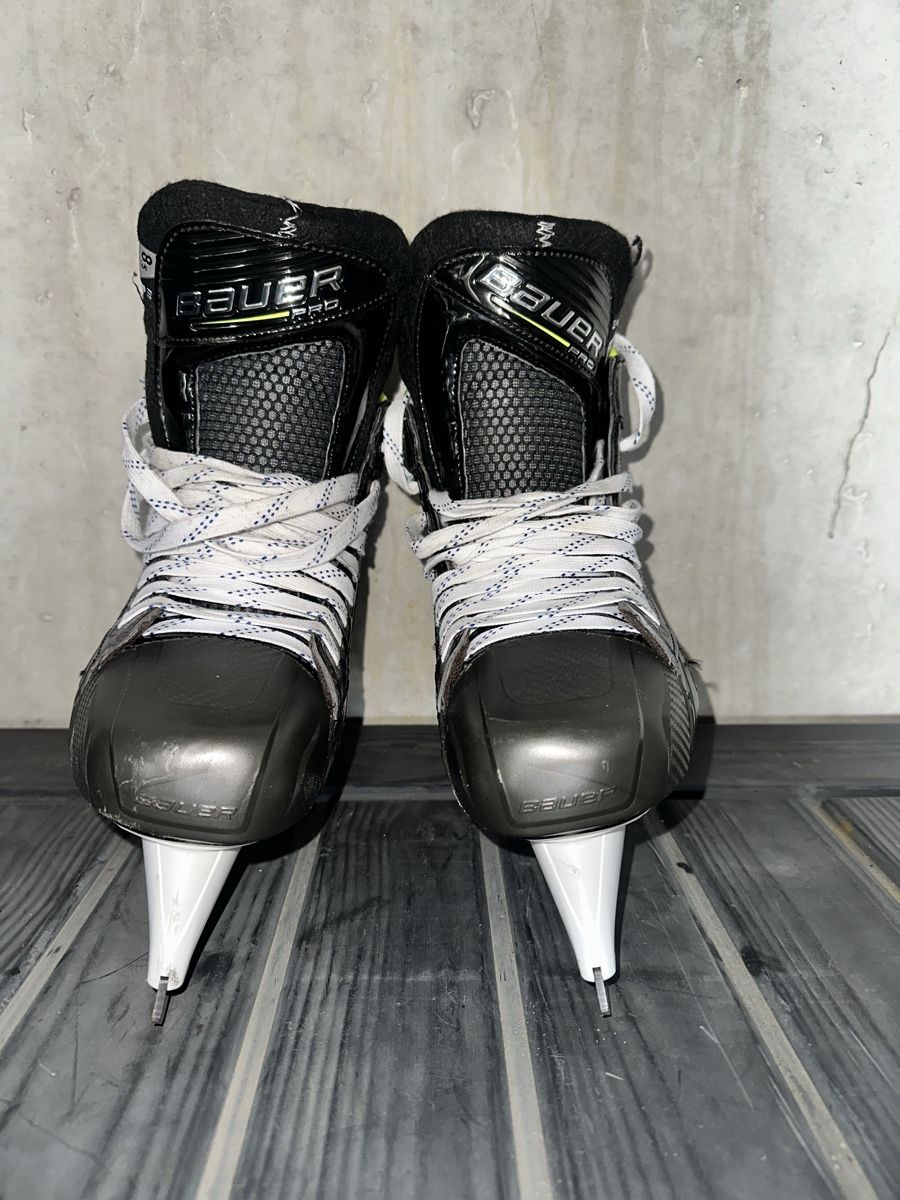 Bauer Pattini da ghiaccio: BAUER Pro Goal Skate – Nuovo (secondo la descrizione) da Evilard venduto da ale_t7qr