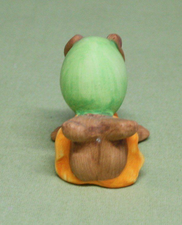Figurines: Hase mit Ei – D'occasion à Flüelen par Diversicum-Shop 3