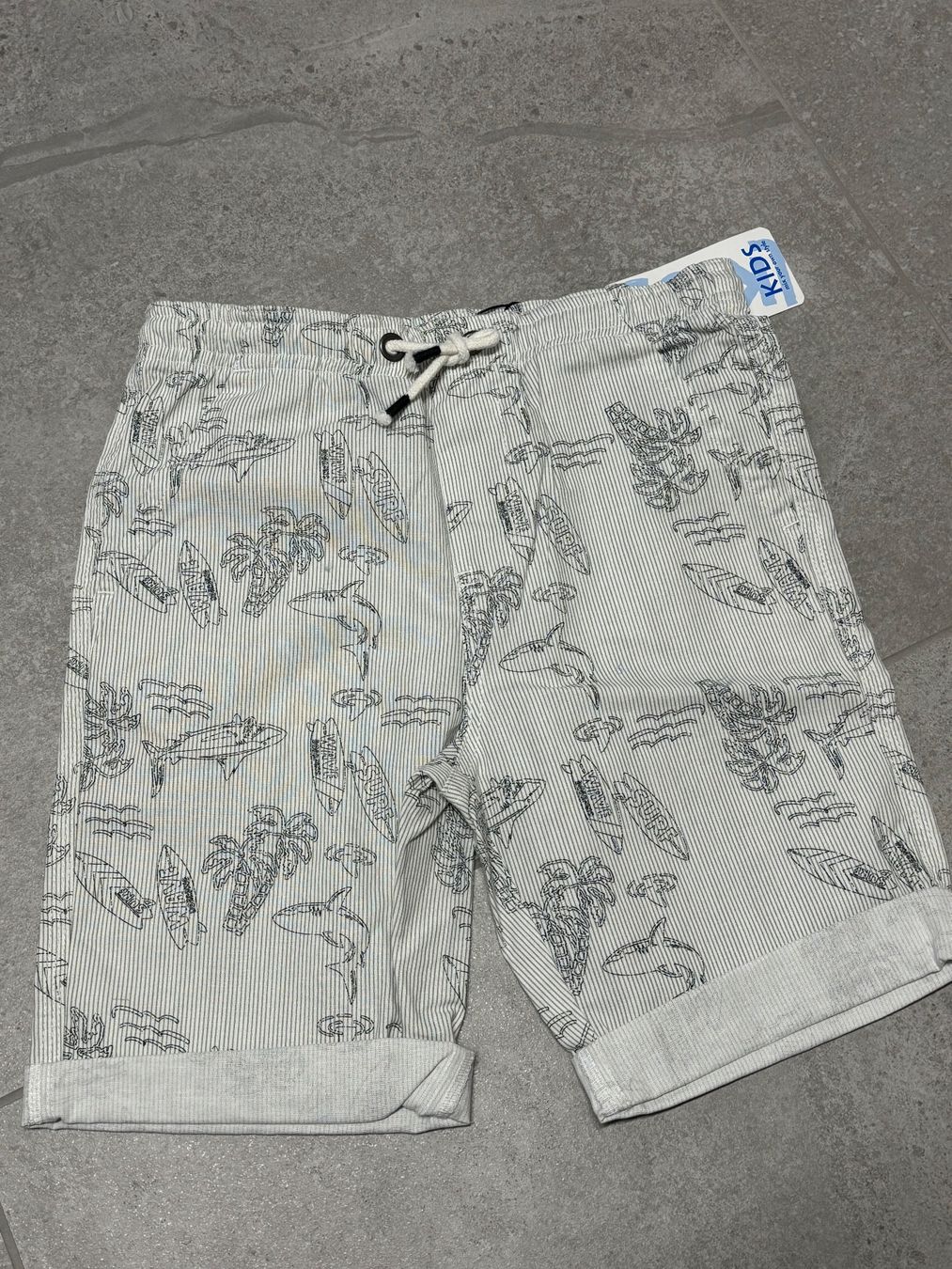 Pantaloni: Short neuf 128 – Nuovo (secondo la descrizione) da Salvenach venduto da gwenwywar