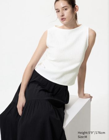 Uniqlo textured sleeveless top, S size, perfect for summer