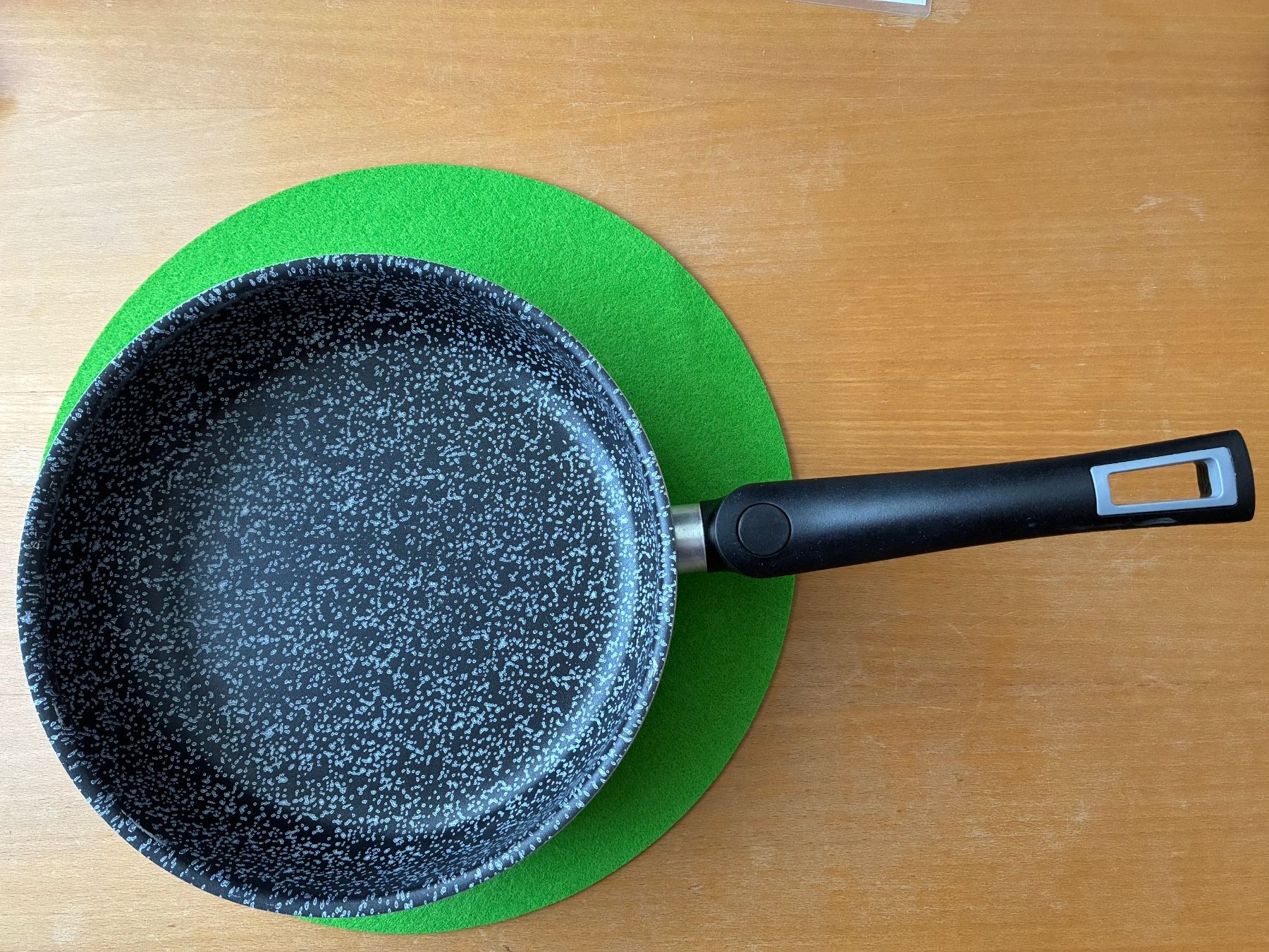 Pfannen: Campingbratpfanne mit einklappbarem Griff – Gebraucht aus Watt von alice50 1