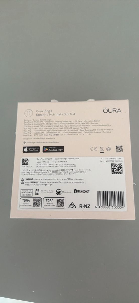 Oura Ringe: Oura Ring 4 size 11 Stealth/Noir Mat – Neu und originalverpackt aus Gland von Maarouf 2