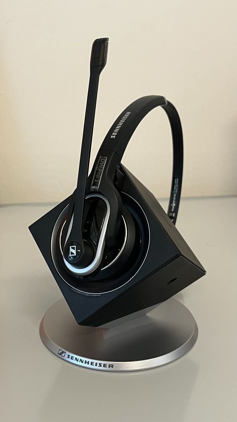 Sennheiser Casques audio: Sennheiser Headset DW Pro 1 mit Basisstation – D'occasion à St. Pantaleon par MrTFox