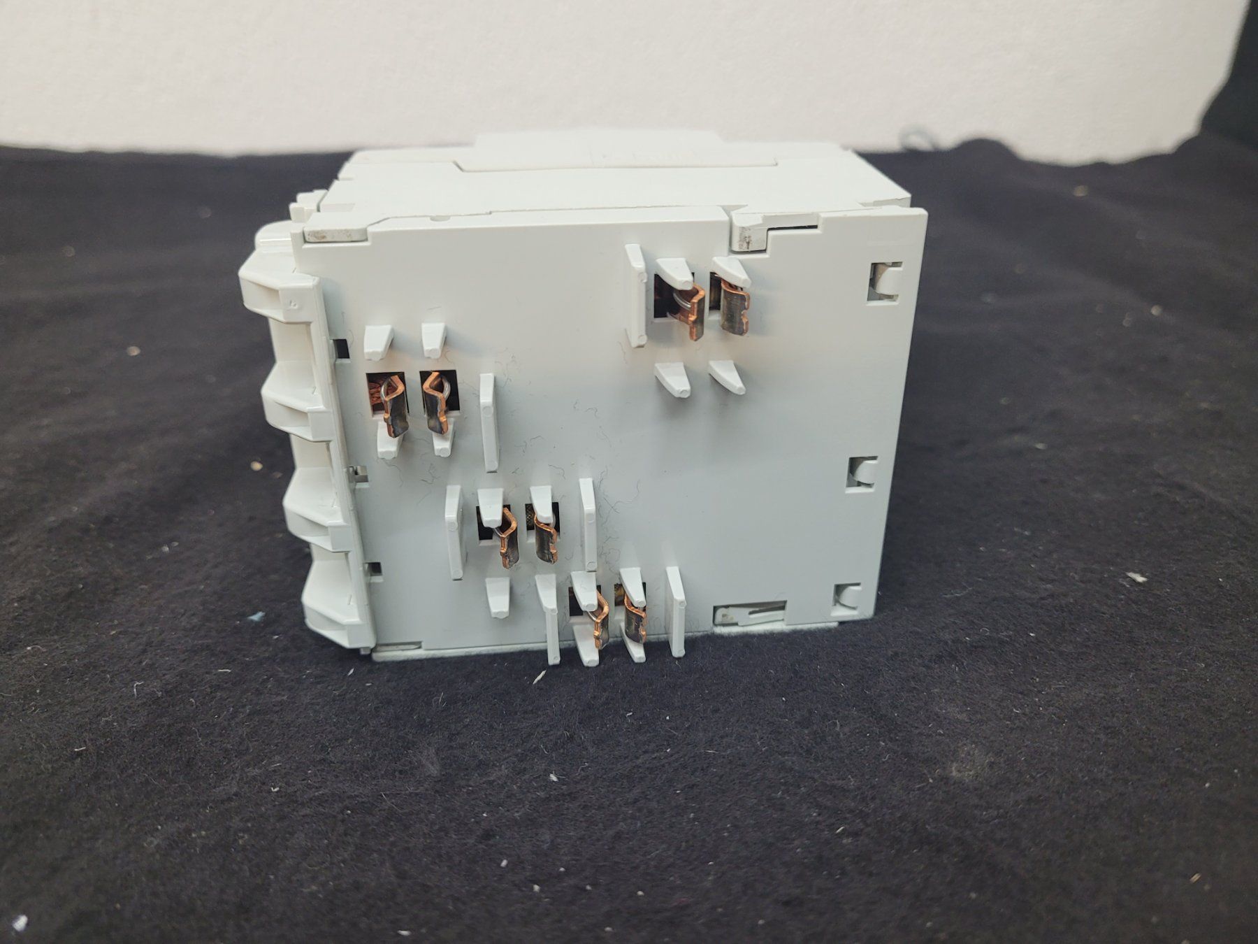 ABB Componenti elettronici: ABB OVR404 TNS - Überspannungsableiter – Usato da Vitznau venduto da Night-Fire 5