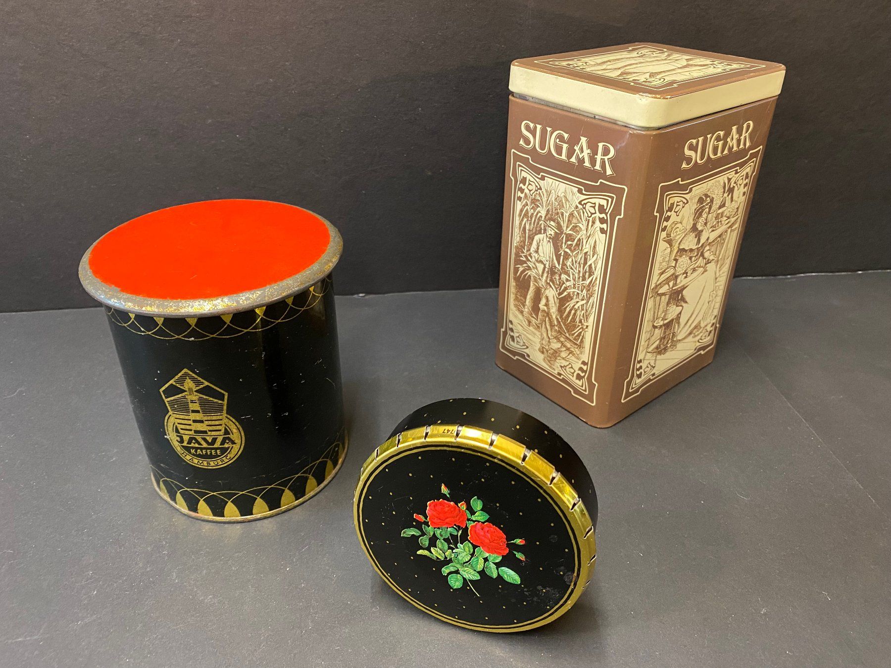 Zuccheriere: 3 Vintage Blechdose – Usato da Schaffhausen venduto da Magnet