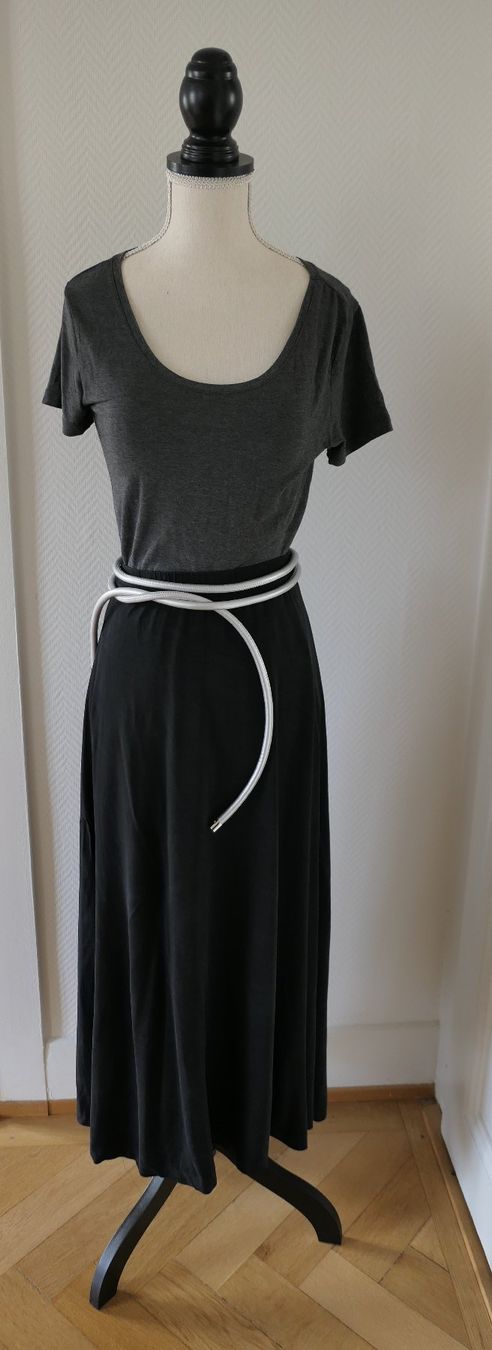 Samsøe Samsøe Gonne: Samsoe Samsoe: jupe longue noire (taille XL) – Usato da Geneve venduto da Seven-Peaks-Seconds