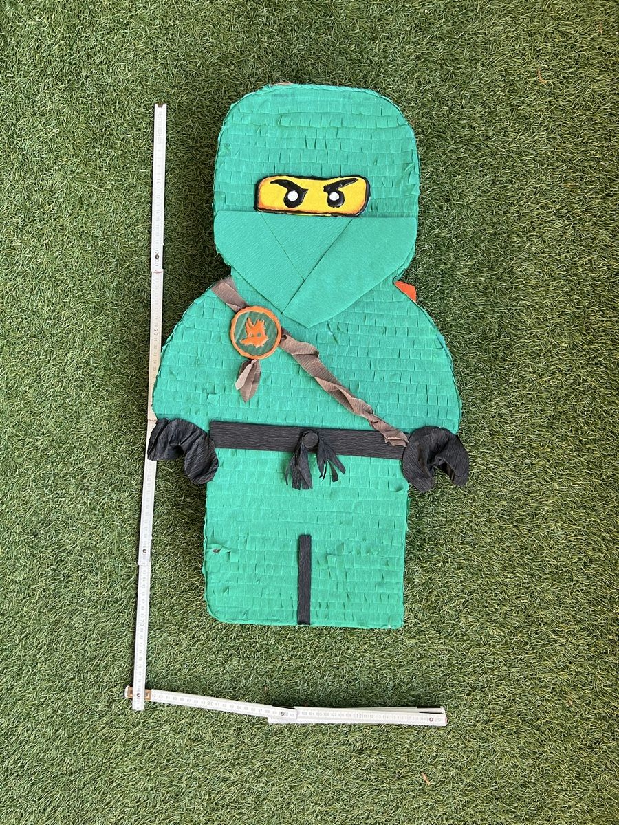 Tutte le decorazioni: Piñata / Pinata Ninjago Lloyd – Nuovo (secondo la descrizione) da Wettswil venduto da Mdx 5