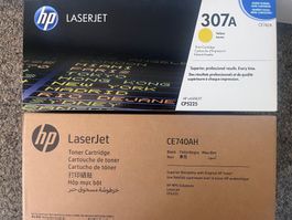 Toner für Drucker CP5225 / schwarz und gelb