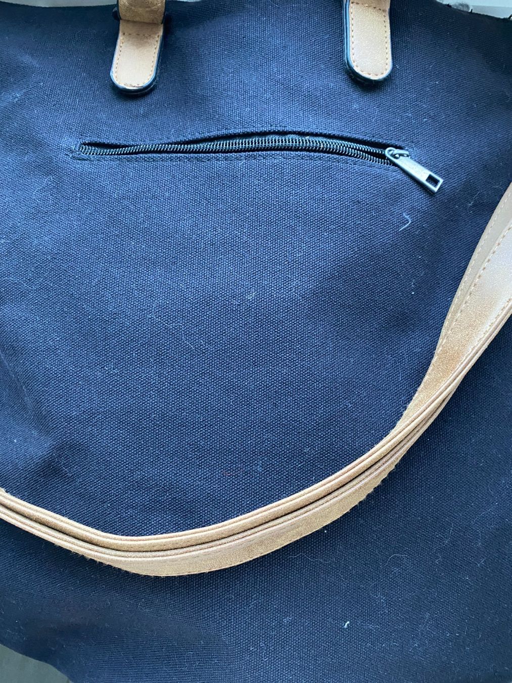 Borse da donna: Chic & Love Schulter oder Tragetasche aus BW und Kunstleder – Difettoso da Stetten SH venduto da bijoux18 5