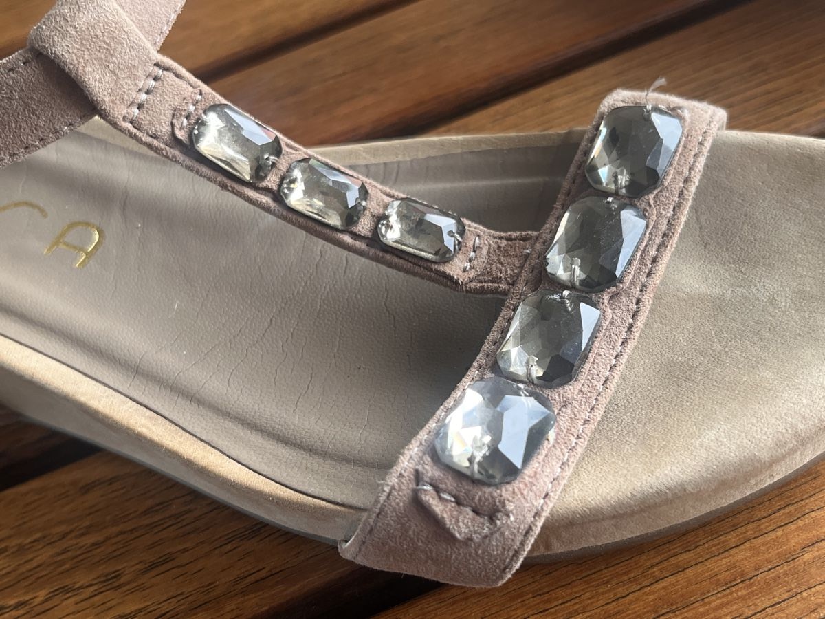 Unisa Damenschuhe: UNISA Keilsandaletten Grösse 38 – Gebraucht aus Laupen BE von Rohe5500 4