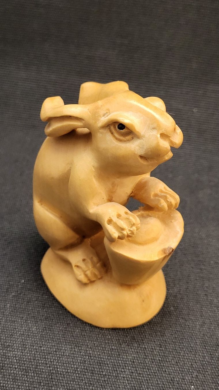 Statuette: Holz-Kaninchen NETSUKE – Usato da Basel venduto da spinne02 3