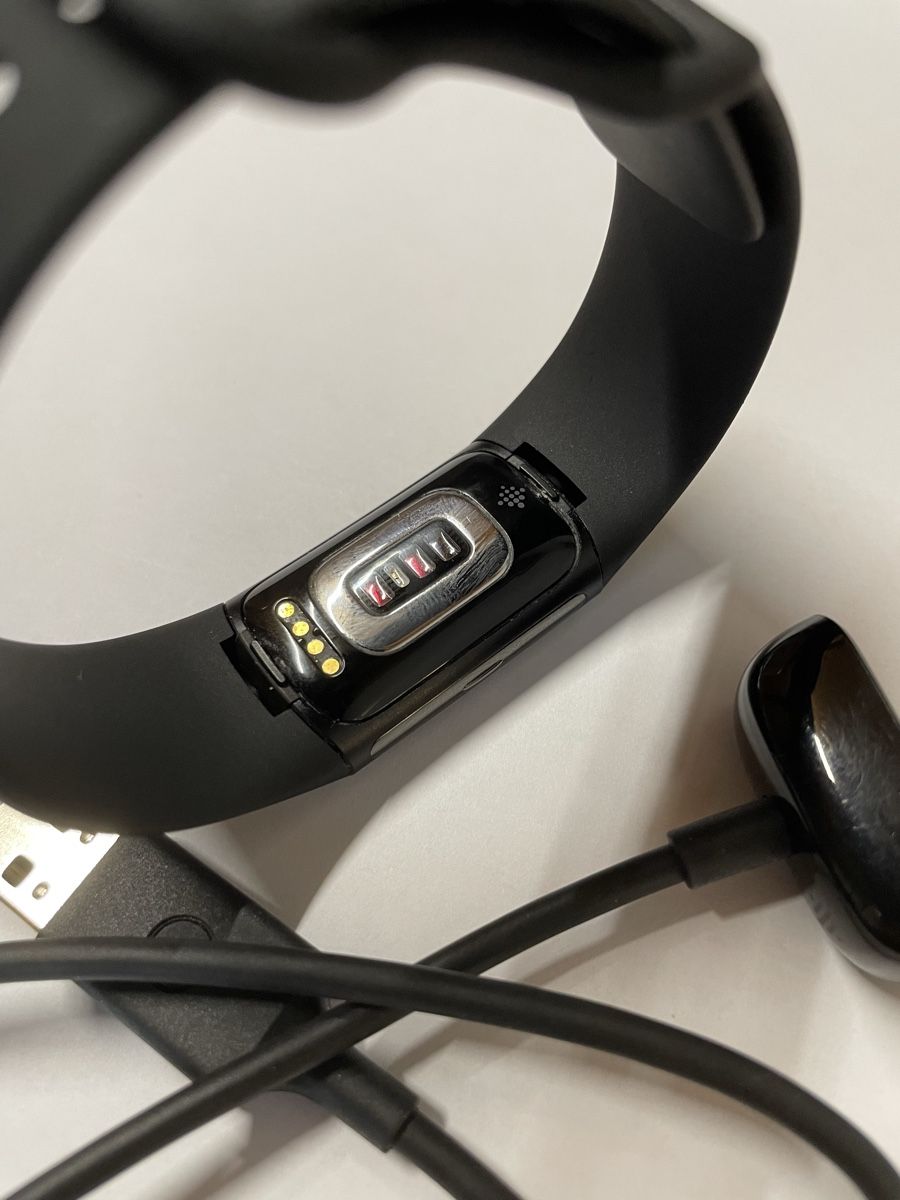 Fitbit Smartwatch: Fitbit Charge 6 – D'occasion à Marthalen par thh72 2
