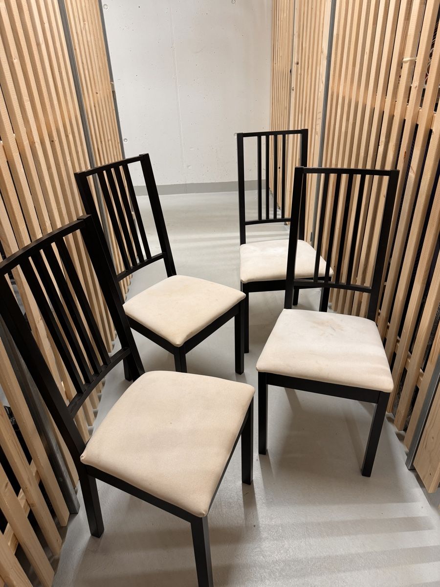 Ikea Sedie: 4er Set Esszimmerstühle schwarz – Usato da Richterswil venduto da Manu55555