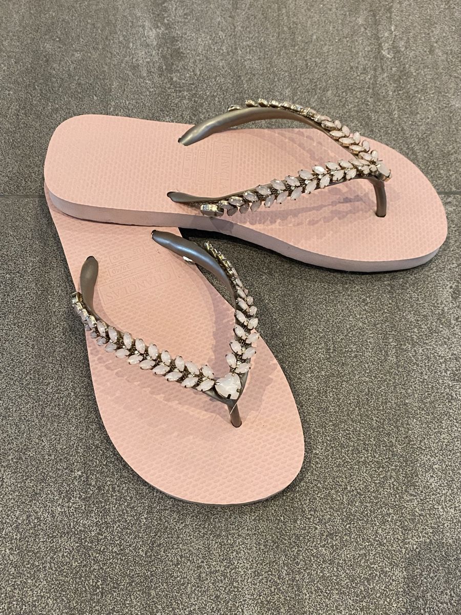 Scarpe da donna: Flipflops / Rosé / Gr. 39/40 – Usato da Wängi venduto da flyaway2see