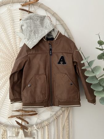 Kinderjacke im Lederlook mit Kapuze Gr. 98 *NEU