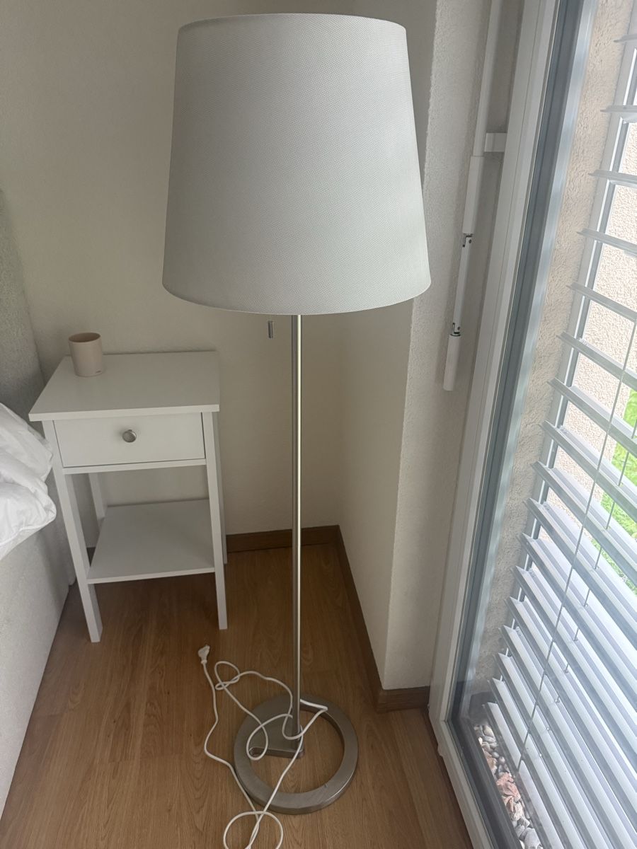 Ikea Lampes: Stehlampe  – D'occasion à Höri par nes_wf9h 1
