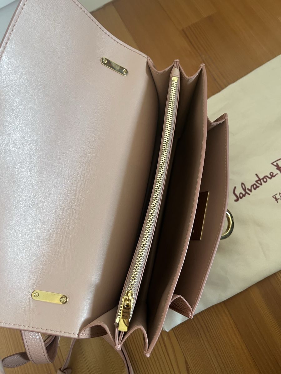 Salvatore Ferragamo Borse da donna: Salvatore Ferragamo Handtasche - Aileen – Nuovo (secondo la descrizione) da Meggen venduto da Wydvi 3