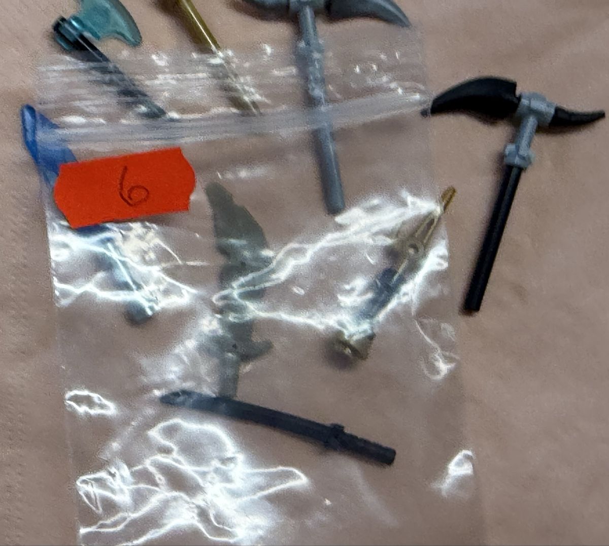 Lego Giocattoli: LEGO Waffen Mix, Schwerter, Äxte, Ninjago  – Usato da Rheinfelden venduto da zim_2hqc 1