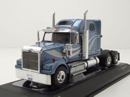 Western Star 4900 LKW Zugmaschine 1997 hellblau met. / Decor