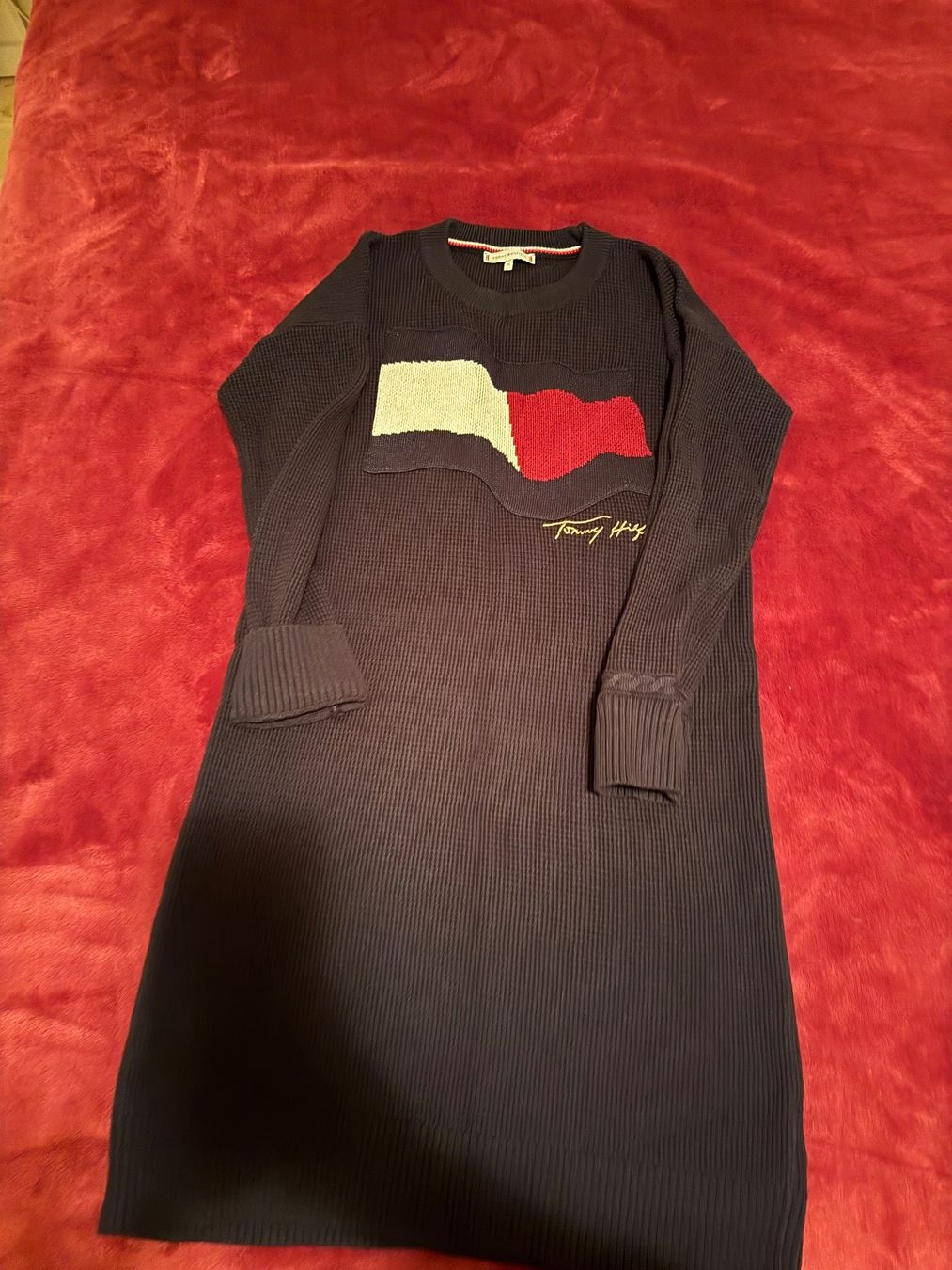 Tommy Hilfiger Kleider: Strickkleid – Neu (gemäss Beschreibung) aus Luzern von ard_b2kz