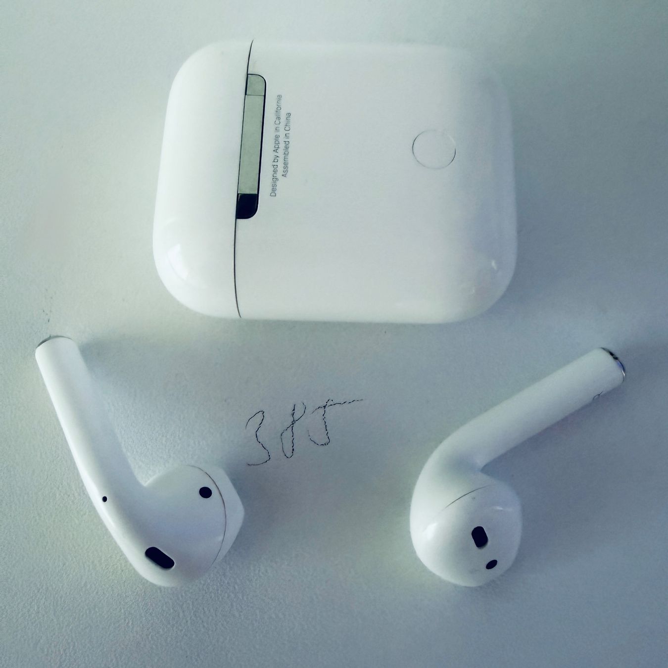 Apple Kopfhörer: Original Apple AirPods 2 Gen. Wireless Kopfhörer & Case – Gebraucht aus Basel von MY.AIRPODS.SHOP 9