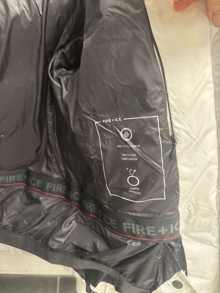 Bogner Vestes: Bogner Fire and ice ski jacket 34 – D'occasion à Kilchberg ZH par roz_qcj7 2