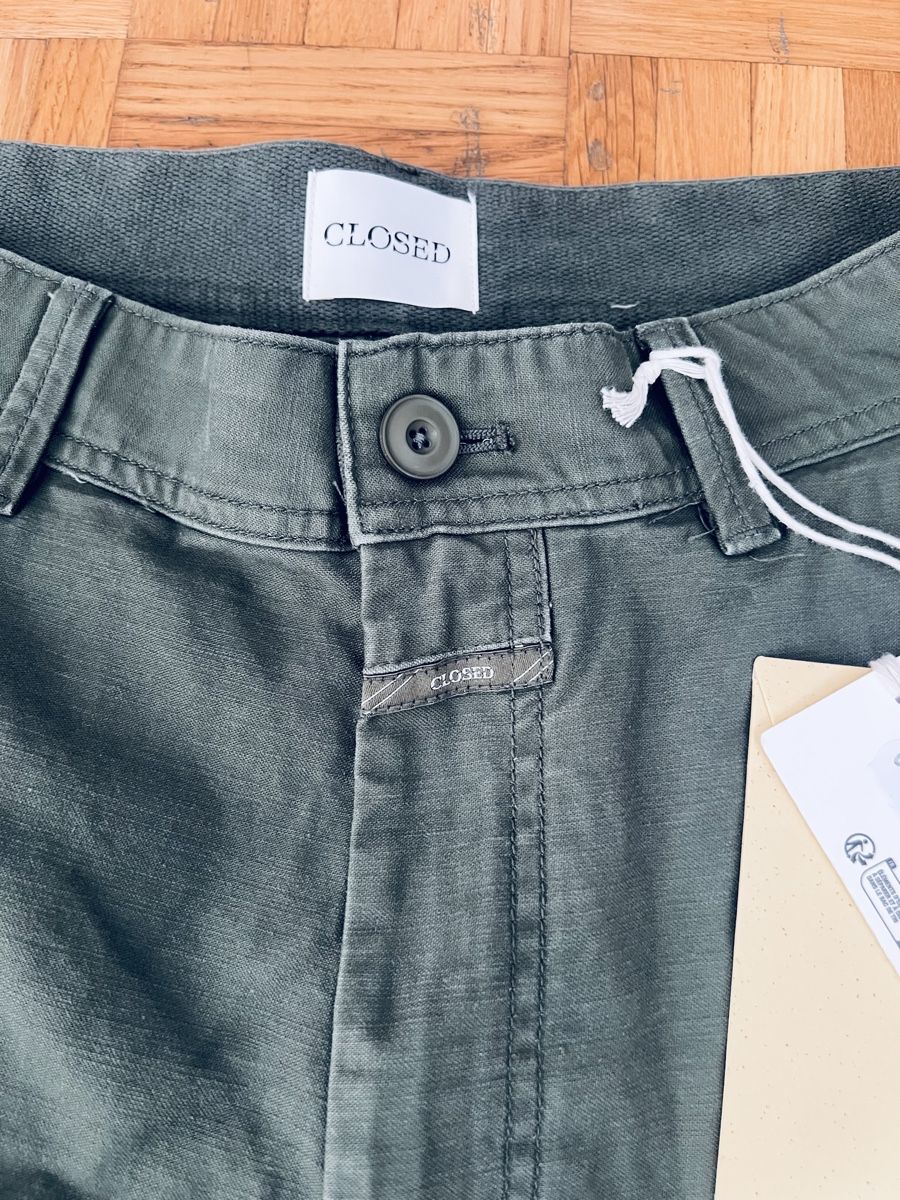 Closed Pantaloni: Neue Closed Herren Cargo Bermuda Shorts – Nuovo (secondo la descrizione) da Zürich venduto da Walllstreet 4