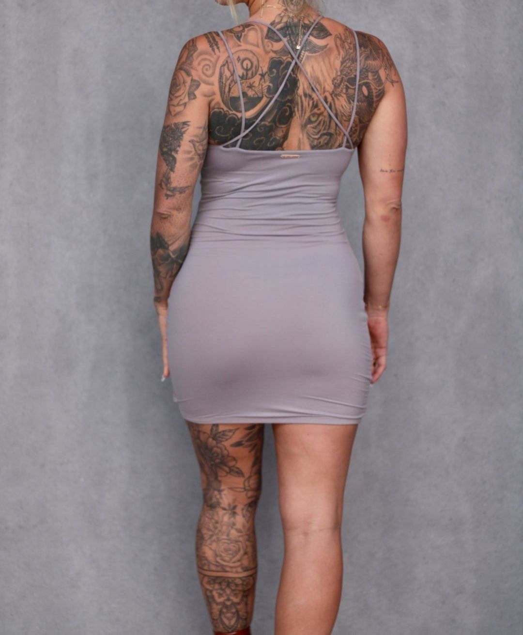 Robes: Robe BJ Star en L / Neuve – Neuf avec emballage d'origine à Loc par amazine84 1