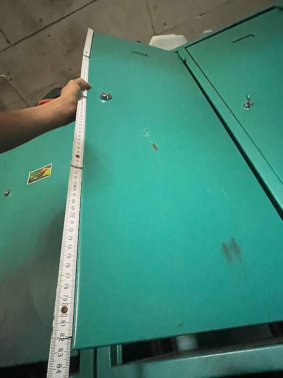 Guardaroba: Spinnschaft/ Arbeitsgarderrobe/Schliessfach/Metalgarderrobe – Usato da Alchenstorf venduto da salom-e21 1
