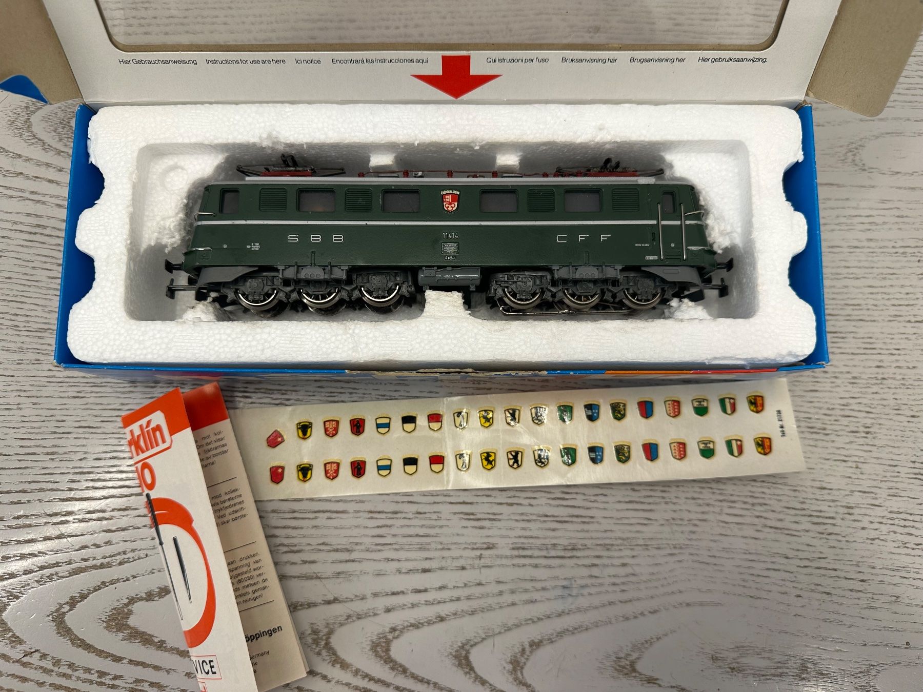 Märklin Modellini di ferrovie: Märklin 3050 SBB Ae 6/6 Obwalden – Usato da Lupsingen venduto da New-Haven 6