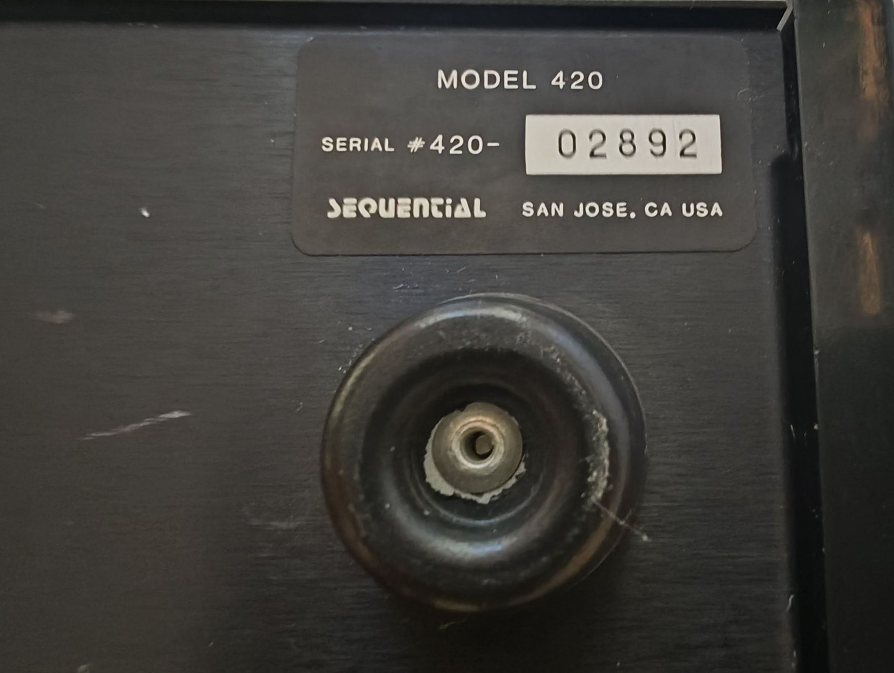 Strumenti musicali: 1985 Sequential Circuits TOM Modell 420 gebraucht – Usato da Zeiningen venduto da Grementieri 1